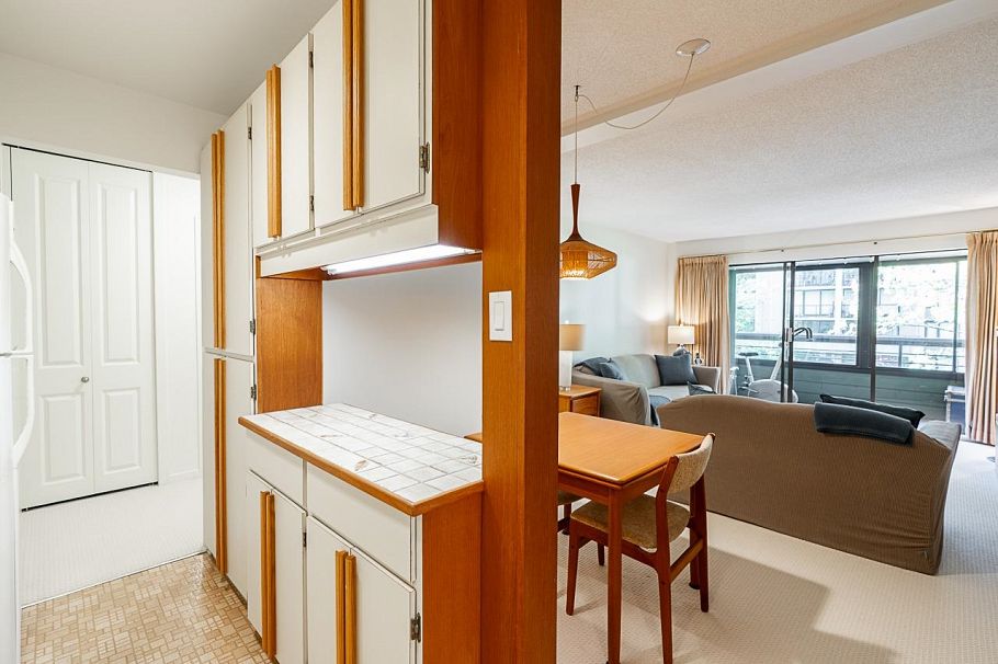 208 1355 Harwood Street Vancouver, BC - 34