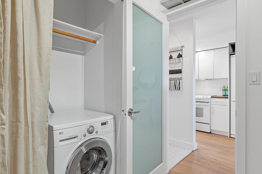 201 4315 Fraser Street Vancouver, BC - 18