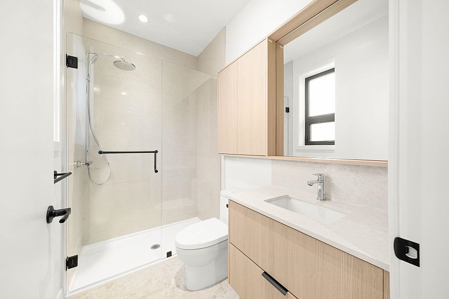 3925 Wallace Street Vancouver, BC - 17