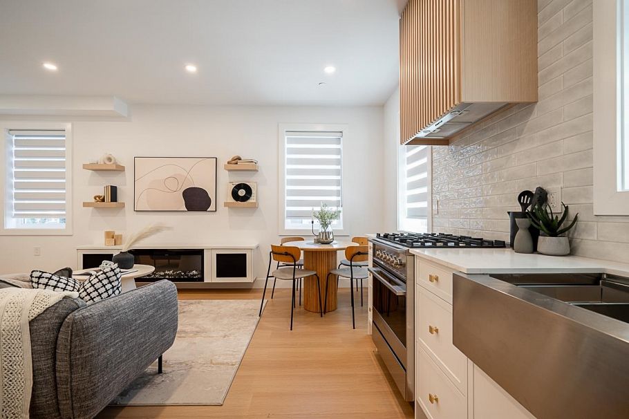 2107 E 33rd Avenue Vancouver, BC - 10