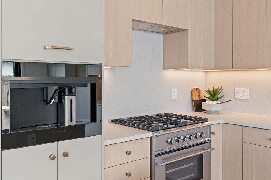 2 2247 Parker Street Vancouver, BC - 10