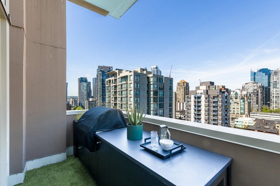 1902 1055 Richards Street Vancouver, BC - 30