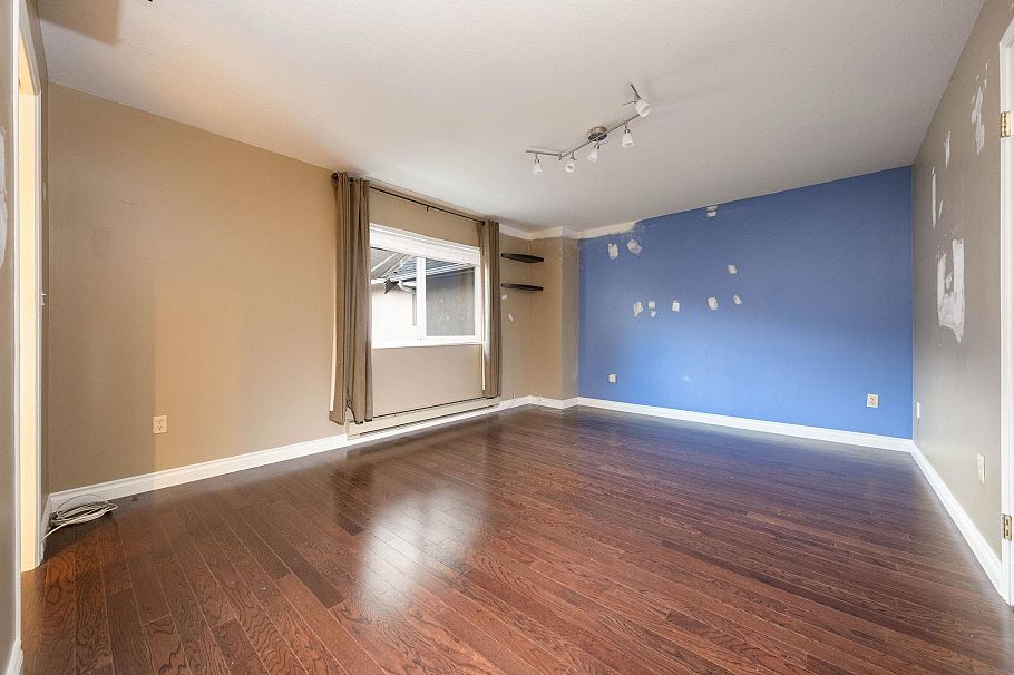 3 237 W 16th Street North Vancouver, BC - 20