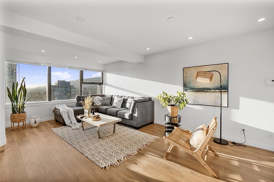 1304 1515 Eastern Avenue North Vancouver, BC - 3