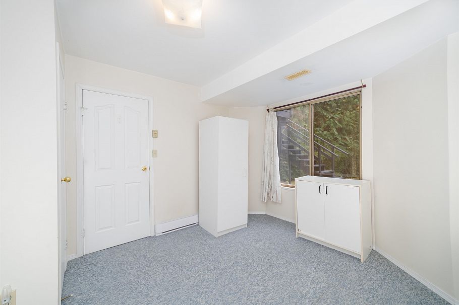 1931 Westview Drive North Vancouver, BC - 26