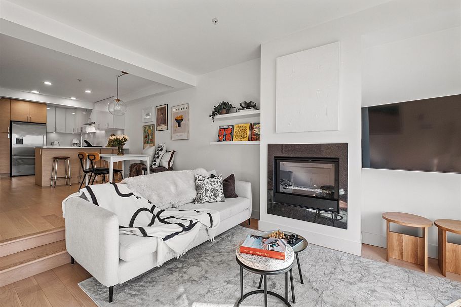 1688 Mclean Drive Vancouver, BC - 2