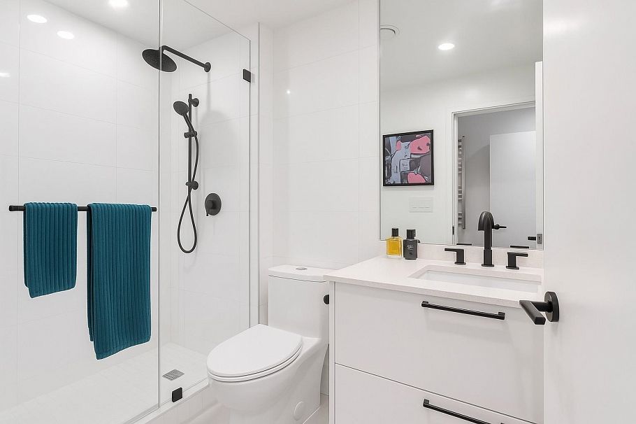 #146 545 E 2nd Street North Vancouver, BC - 17