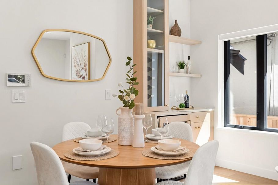 1 2247 Parker Street Vancouver, BC - 10