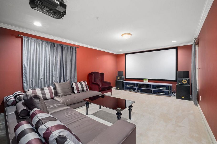 1556 W 62nd Avenue Vancouver, BC - 31