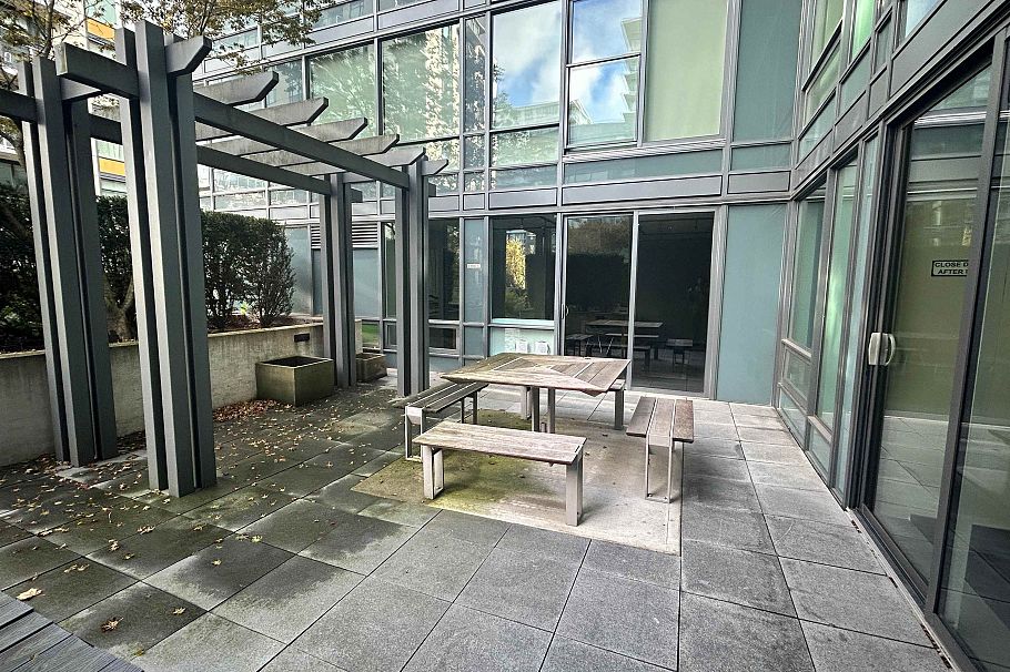 208 1783 Manitoba Street Vancouver, BC - 12