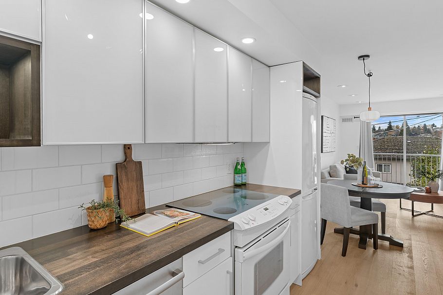 201 4315 Fraser Street Vancouver, BC - 11