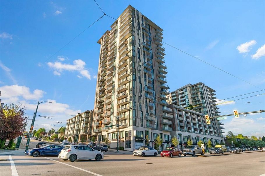 502 8188 Fraser Street Vancouver, BC - 1