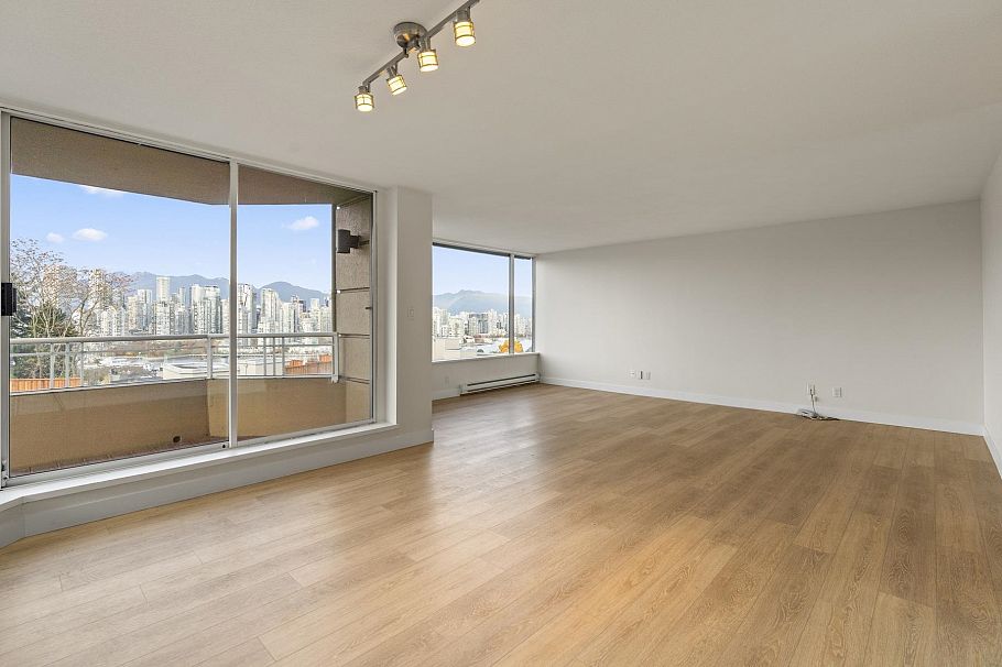 401 1235 W Broadway Vancouver, BC - 3