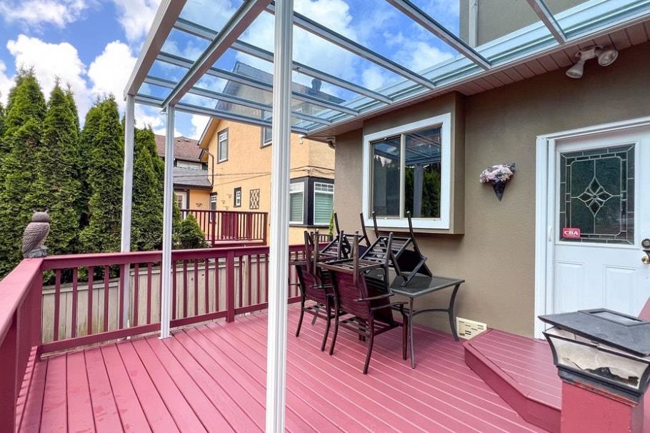 1556 W 62nd Avenue Vancouver, BC - 36