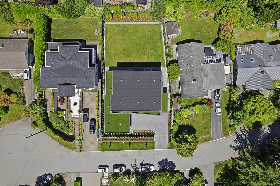 680 Westhyde Place North Vancouver, BC - 36