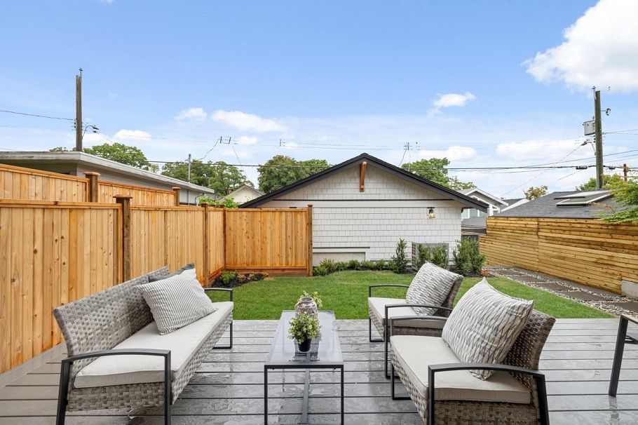 2 2247 Parker Street Vancouver, BC - 12