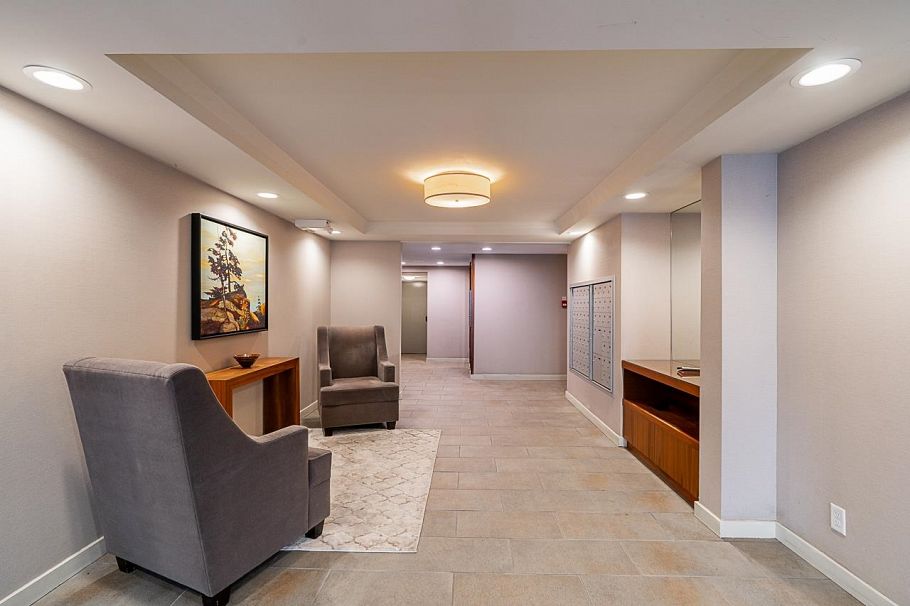 208 1355 Harwood Street Vancouver, BC - 3