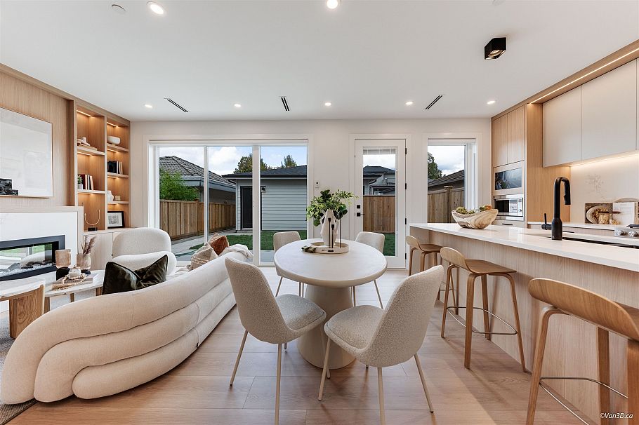 2 3121 E 46th Avenue Vancouver, BC - 9