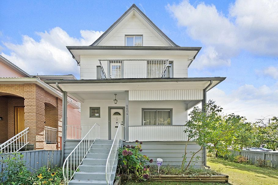 2604 E 19th Avenue Vancouver, BC - 3