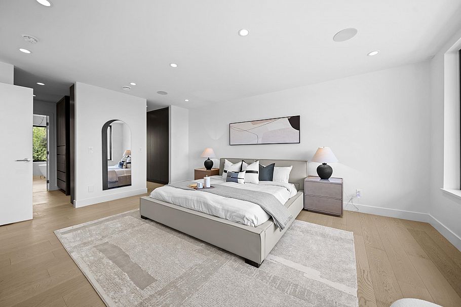 680 Westhyde Place North Vancouver, BC - 24