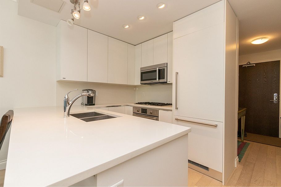 705 199 Victory Ship Way North Vancouver, BC - 7