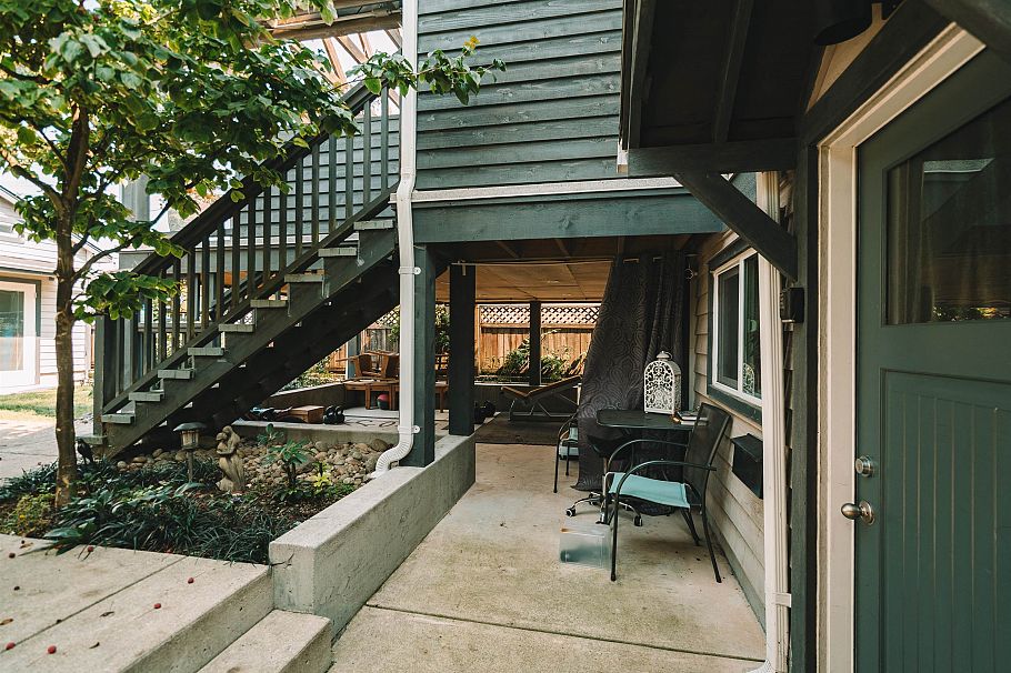 2267 Napier Street Vancouver, BC - 24