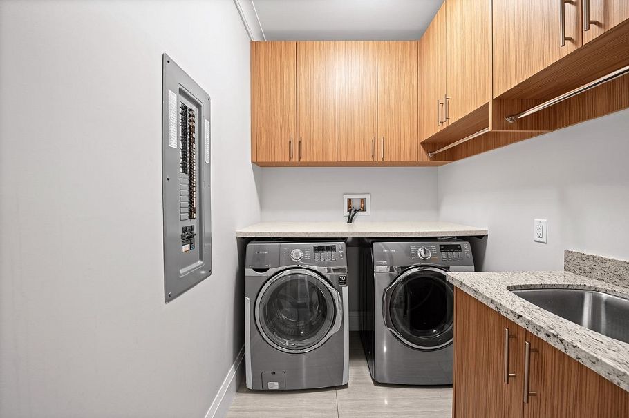 2963 W 43rd Avenue Vancouver, BC - 21