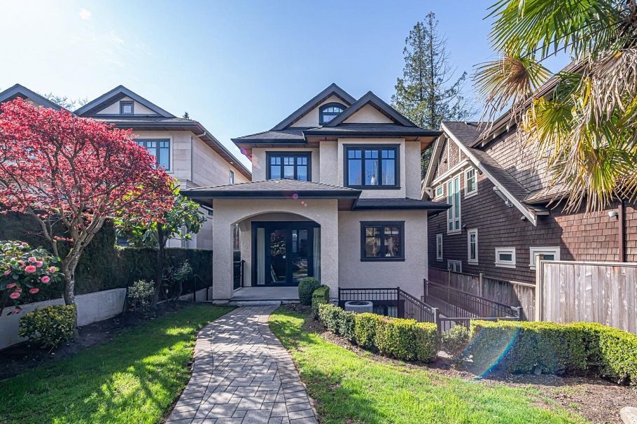 2963 W 43rd Avenue Vancouver, BC - 17