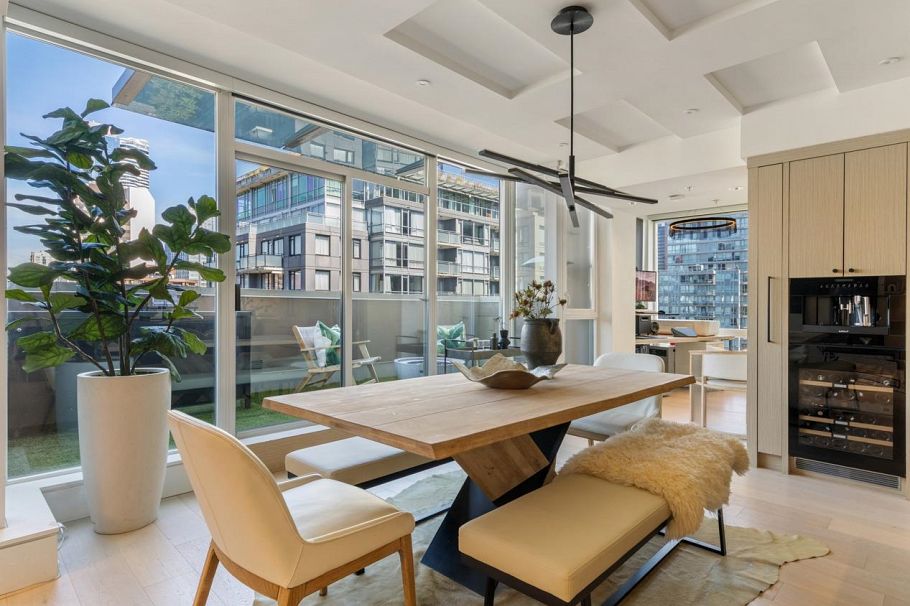 1902 1055 Richards Street Vancouver, BC - 17