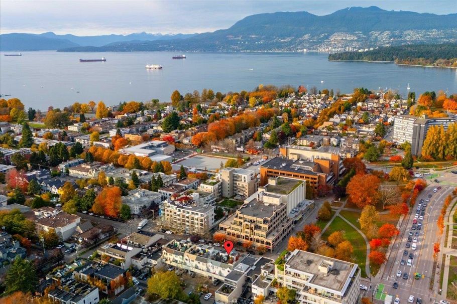 1846 W 1st Avenue Vancouver, BC - 31