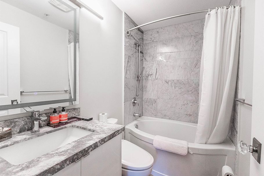 104 4883 Maclure Mews Vancouver, BC - 10