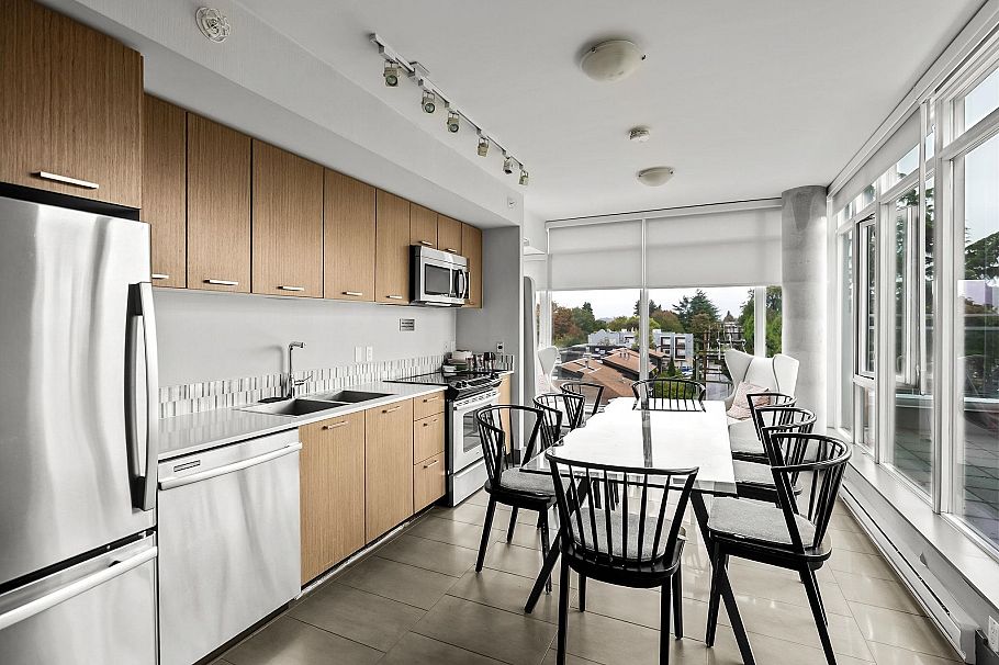 709 2321 Scotia Street Vancouver, BC - 38