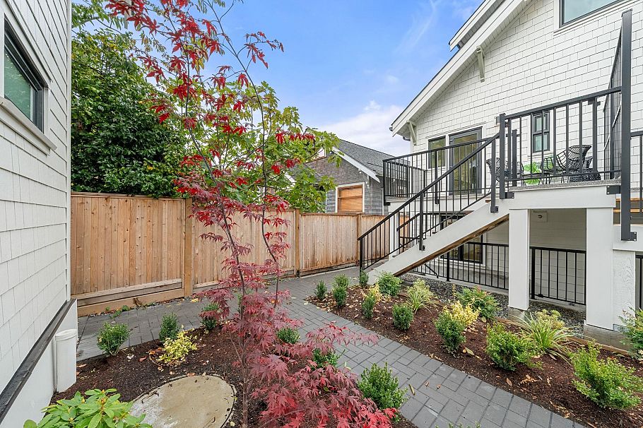 2528 Mcgill Street Vancouver, BC - 32