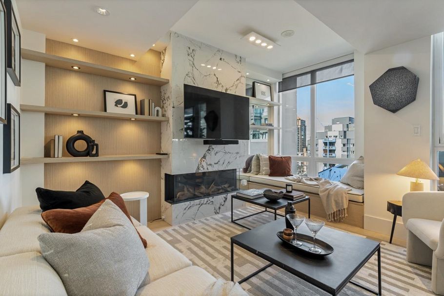 1902 1055 Richards Street Vancouver, BC - 4