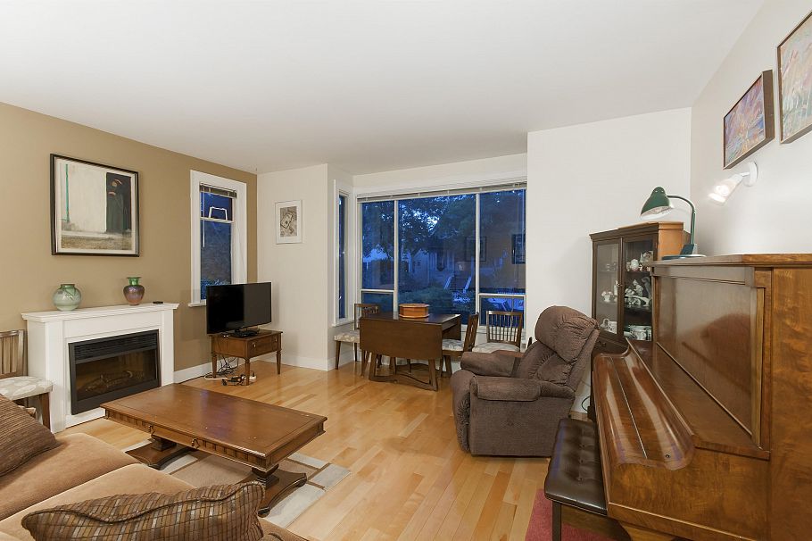 3316 W 3rd Avenue Vancouver, BC - 2