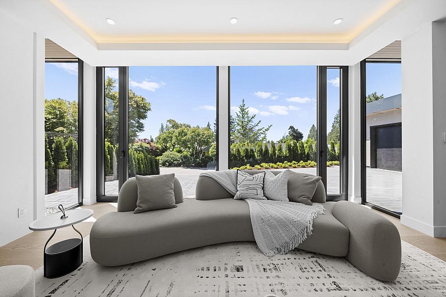 680 Westhyde Place North Vancouver, BC - 23