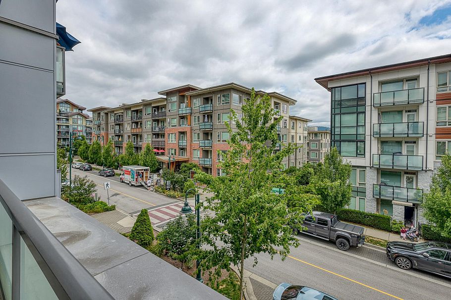 205 2651 Library Lane North Vancouver, BC - 14