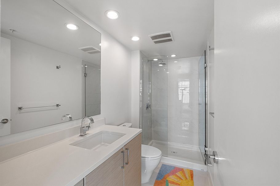 1688 Mclean Drive Vancouver, BC - 22