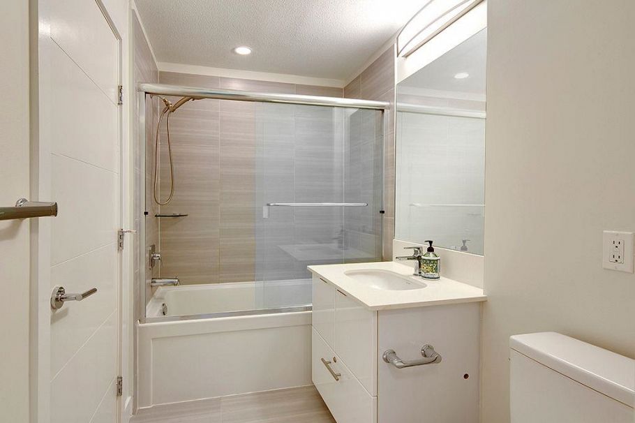 404 733 W 3rd Street North Vancouver, BC - 21