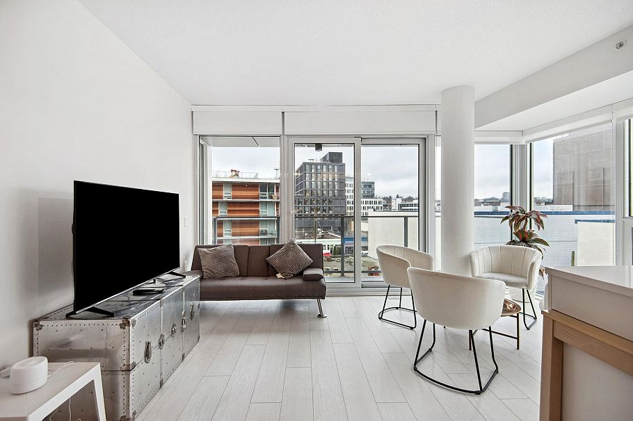 602 180 E 2nd Avenue Vancouver, BC - 3