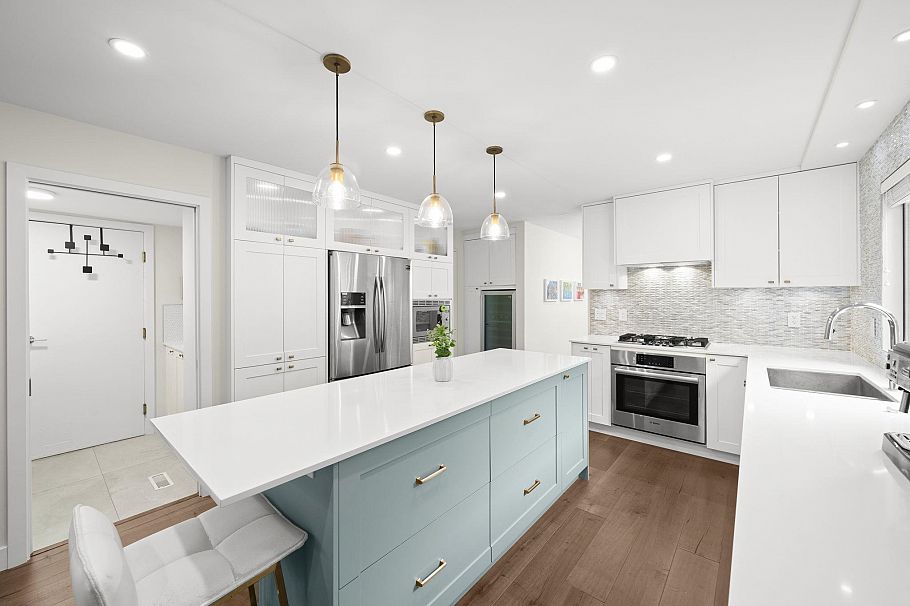 860 Ruckle Court North Vancouver, BC - 10