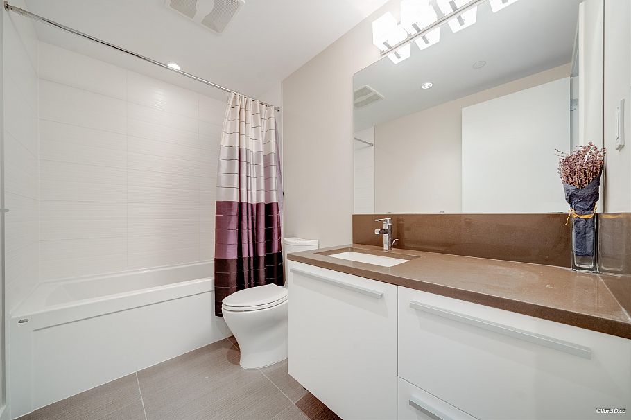 1907 2008 Rosser Avenue Burnaby, BC - 20