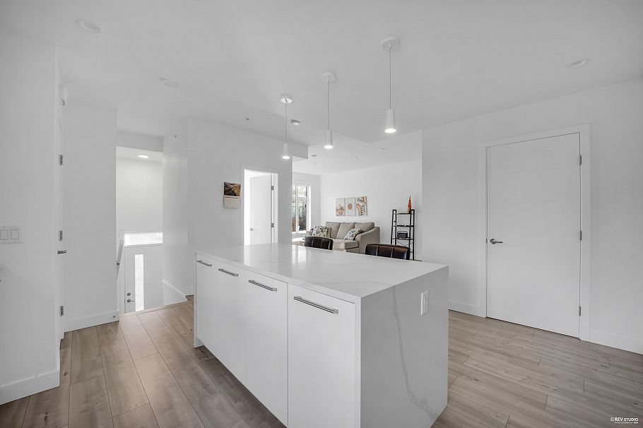 247 2035 Glenaire Drive North Vancouver, BC - 8