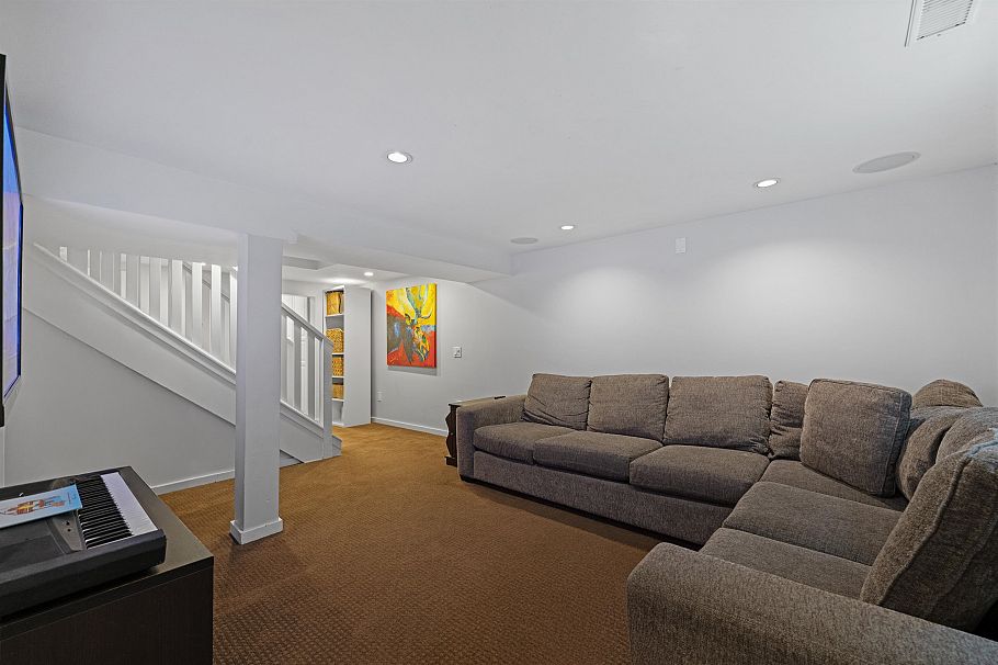 2138 W 21st Avenue Vancouver, BC - 31