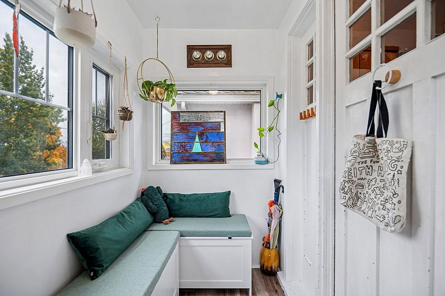 1652 E 33rd Avenue Vancouver, BC - 5