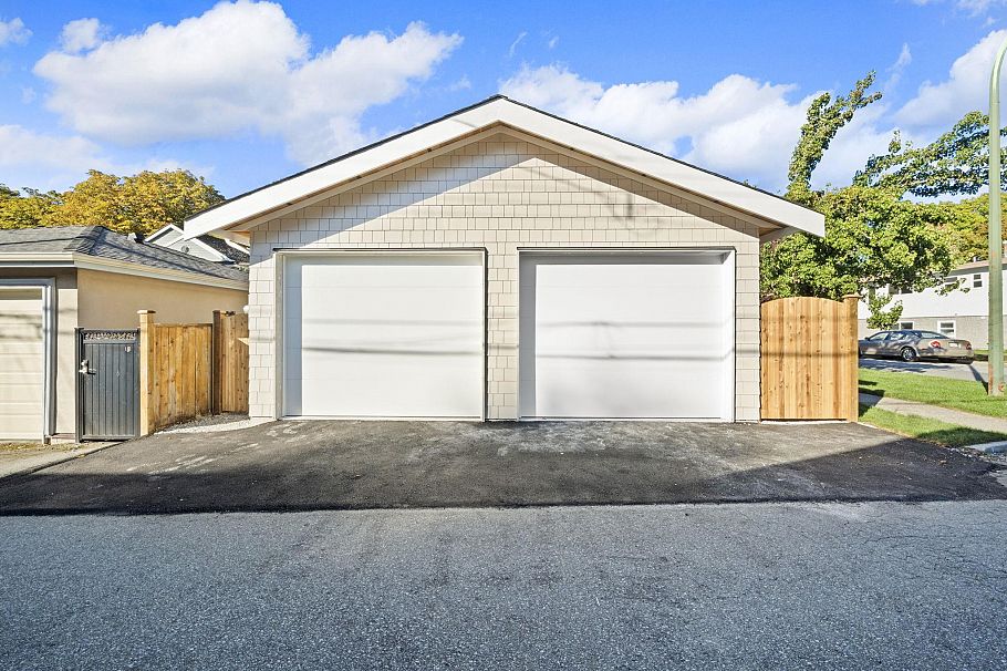 3925 Wallace Street Vancouver, BC - 24