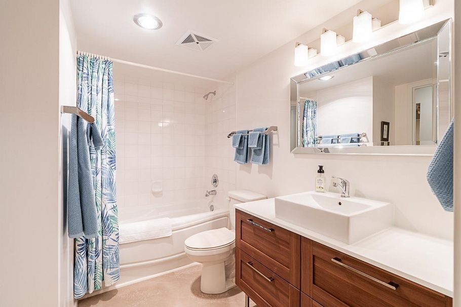 208 1355 Harwood Street Vancouver, BC - 7