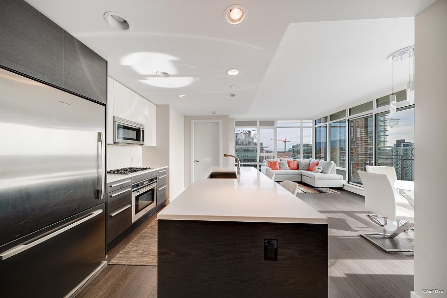 1907 2008 Rosser Avenue Burnaby, BC - 12