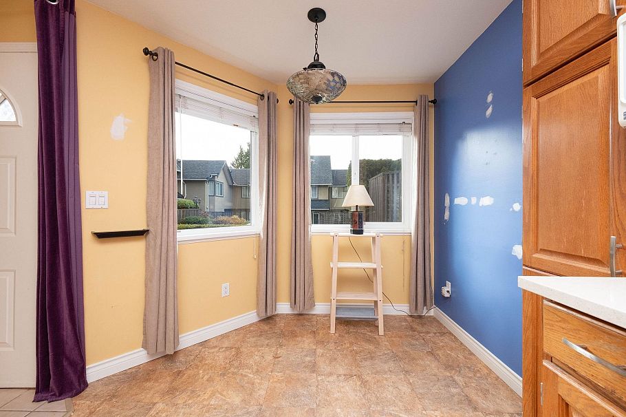 3 237 W 16th Street North Vancouver, BC - 6