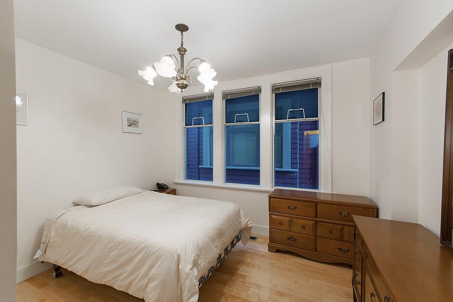 3316 W 3rd Avenue Vancouver, BC - 6